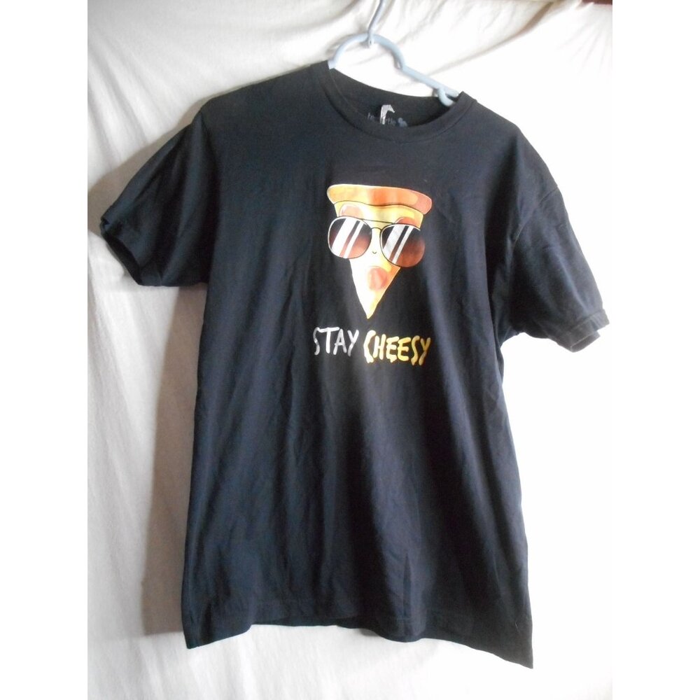 Black Pizza Sunglasses Stay Cheesy Tee T-Shirt Short Sleeve cotton Sz M Unisex
